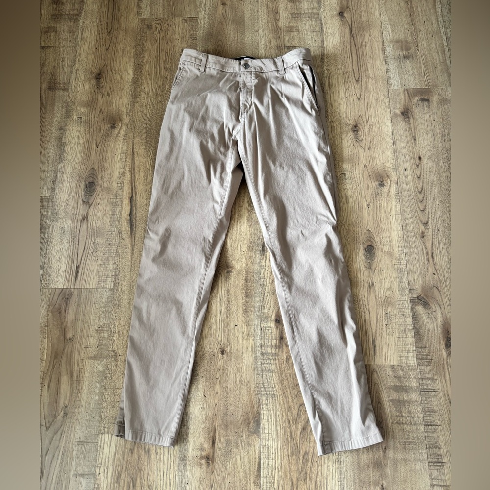 Men’s Birddogs khaki pants size 32x34 EUC